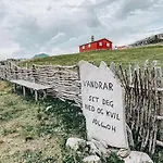 Cozy Mountain With Beautiful Views & Sauna Chalet *