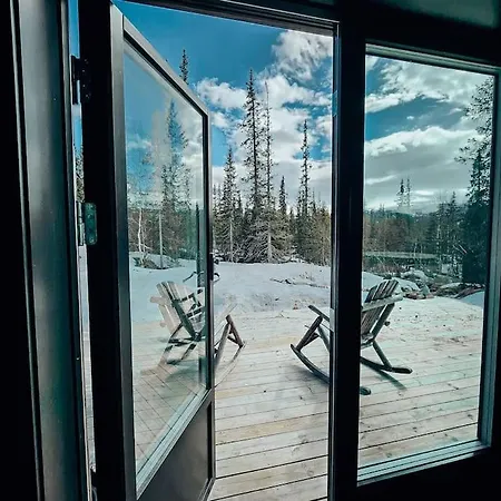 Cozy Mountain With Beautiful Views & Sauna Chalet