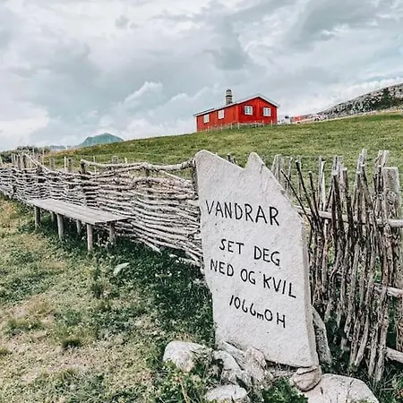 Cozy Mountain With Beautiful Views & Sauna Alpstuga *